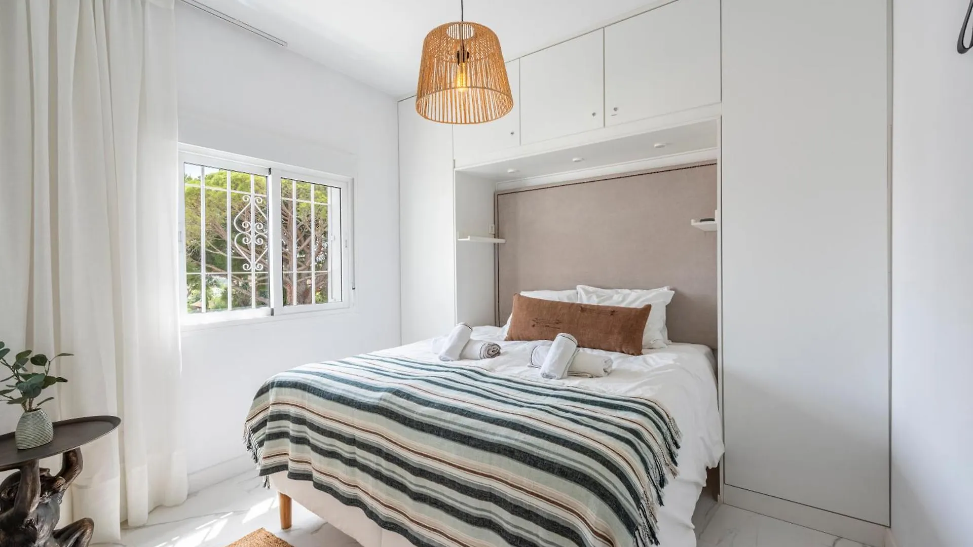 Azahara 2, Contemporary Scandinavian Style Open Plan Apartment With 2 Terraces Marbella Spain