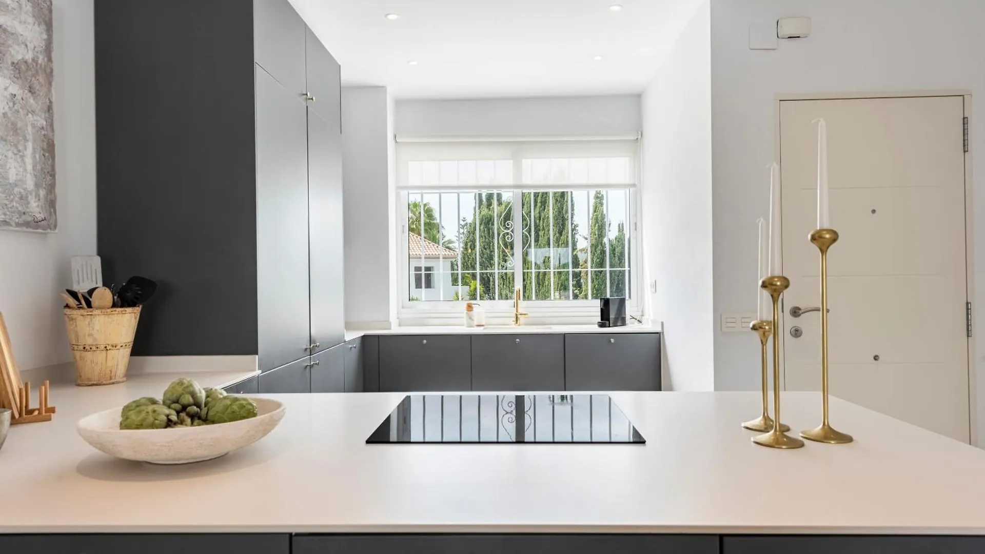 Azahara 2, Contemporary Scandinavian Style Open Plan Apartment With 2 Terraces Marbella
