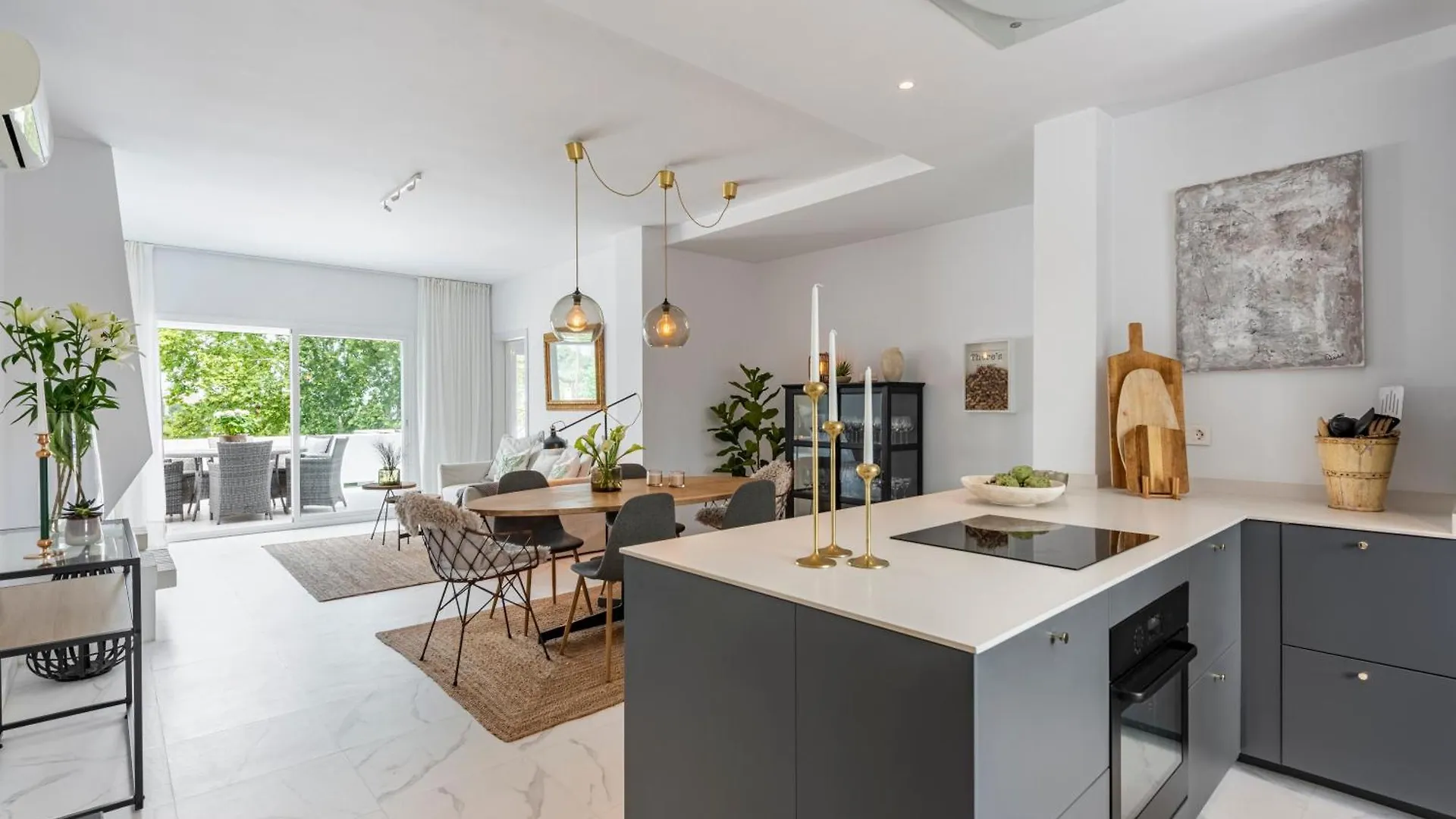 Azahara 2, Contemporary Scandinavian Style Open Plan Apartment With 2 Terraces Μαρμπέλλα